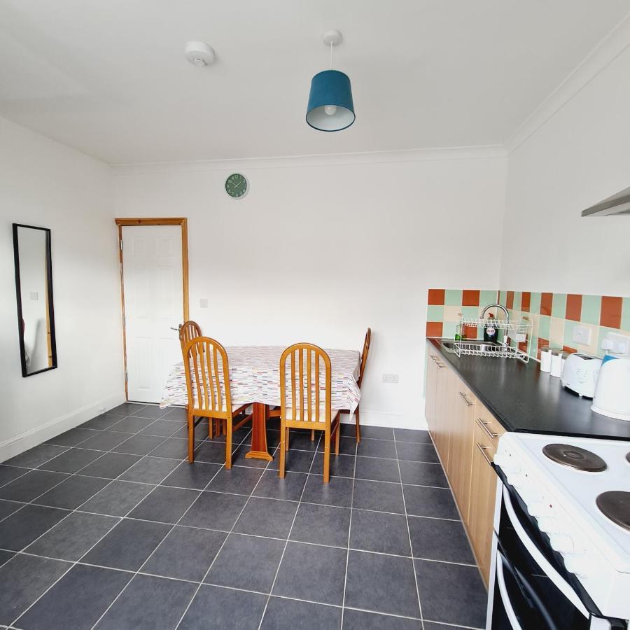Apartment Sheridan House - Self Contain Flats Long Or Short Special Rate Available *